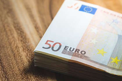 大小写差异致欠款认定，法院依据大写金额判决还款